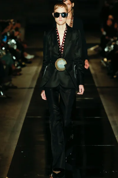 Look 5